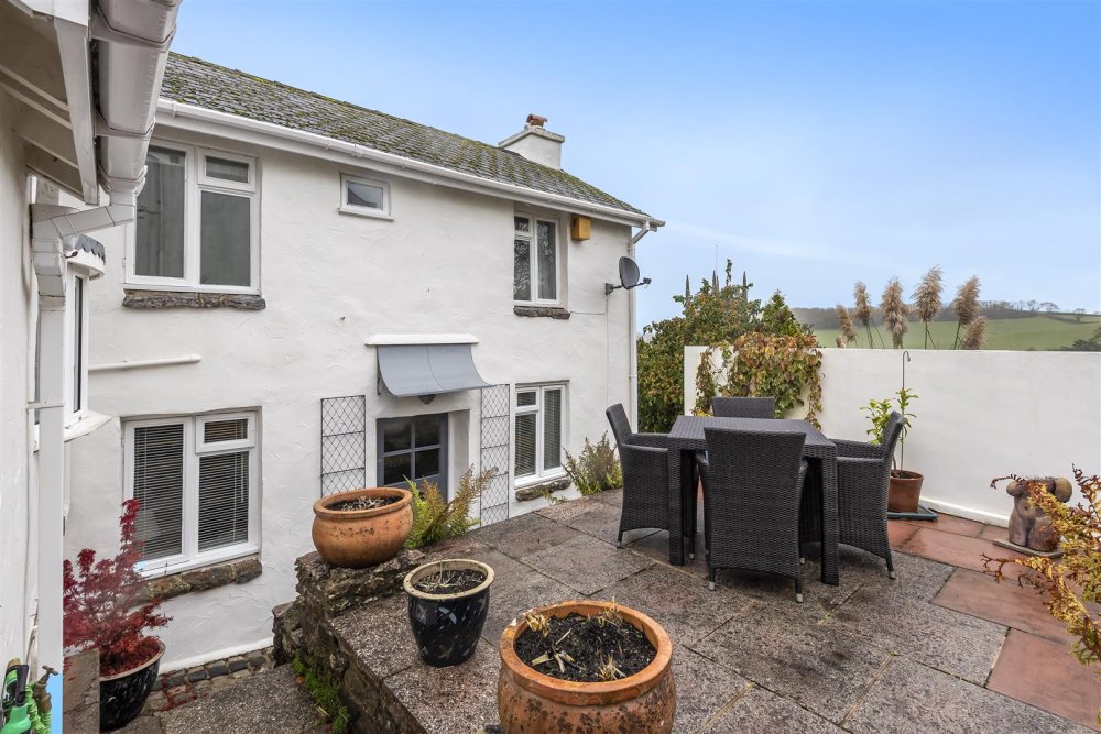 Stags 2 Bedroom Property For Sale In Church Hill Marldon Paignton