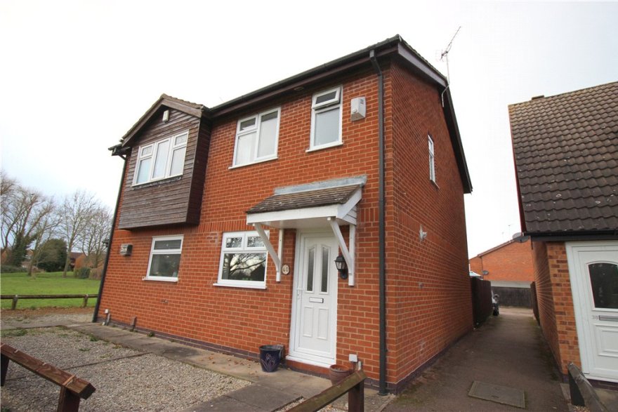 2 bedroom property for sale in Glastonbury Road, Alvaston, Derby, DE24