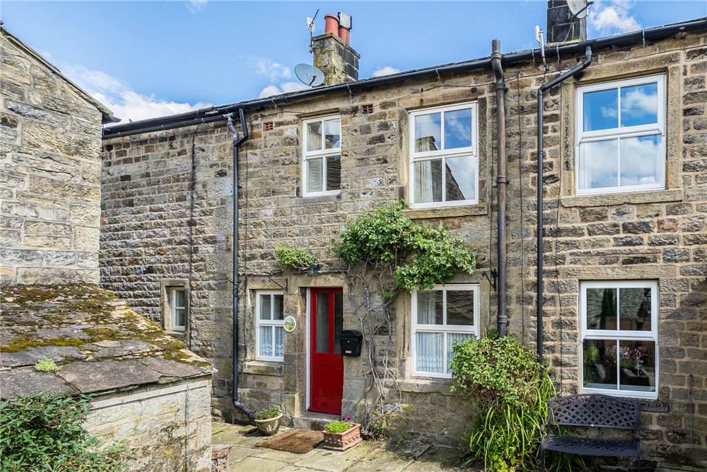 2 bedroom property for sale in Middle Cottage, Lofthouse, Harrogate, HG3 Guide price £185,000