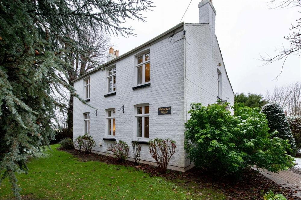 4 bedroom property for sale in Church Lane, Kirton, Boston