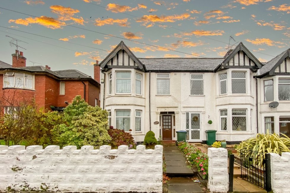 3 bedroom property for sale in Holbrook Lane, Holbrooks, Coventry