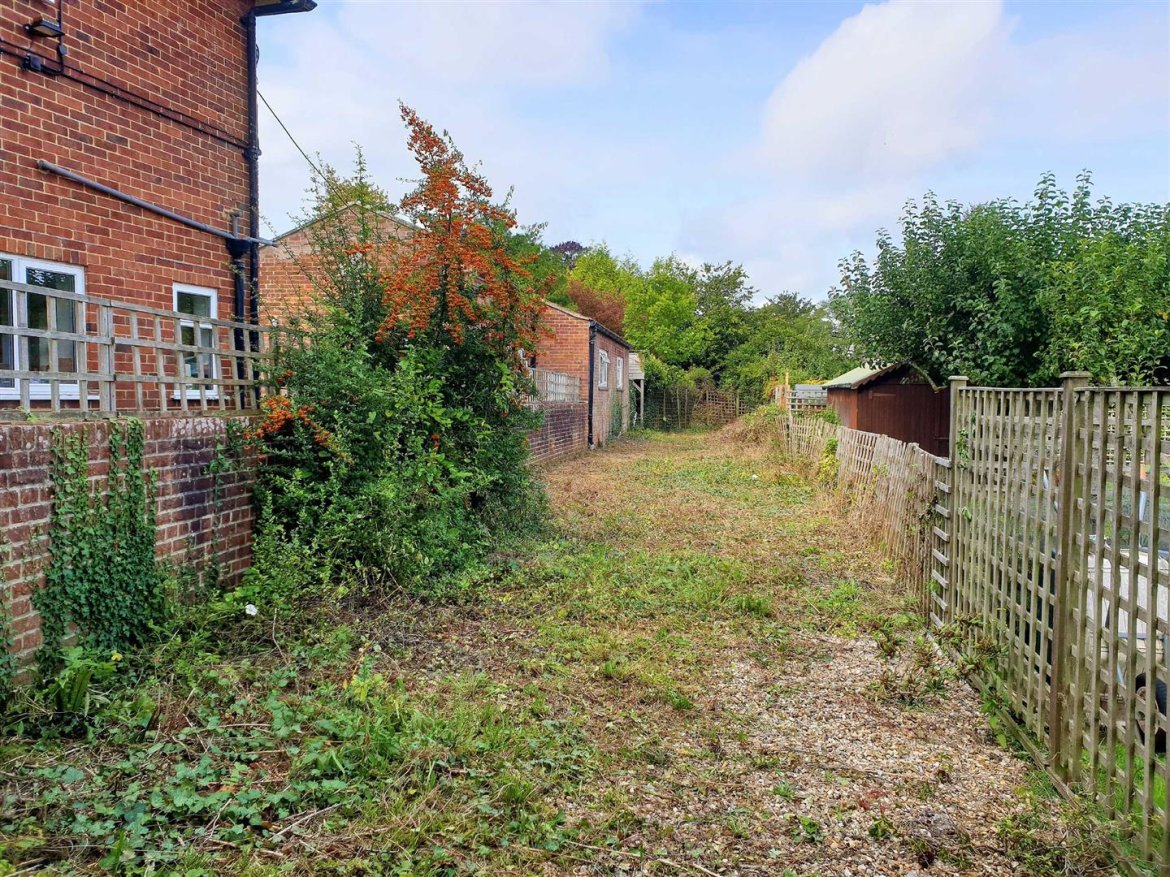 4 bedroom property for sale in Boreham Road, Warminster Guide price £