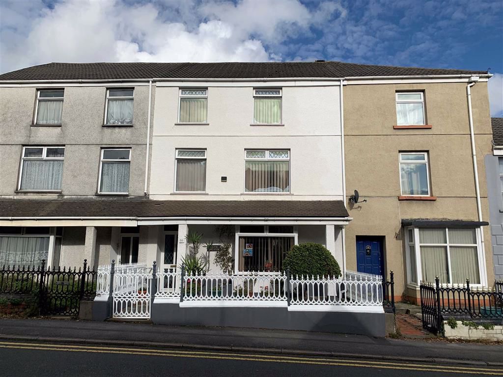 5 bedroom property for sale in New Road, Llanelli Offers in the