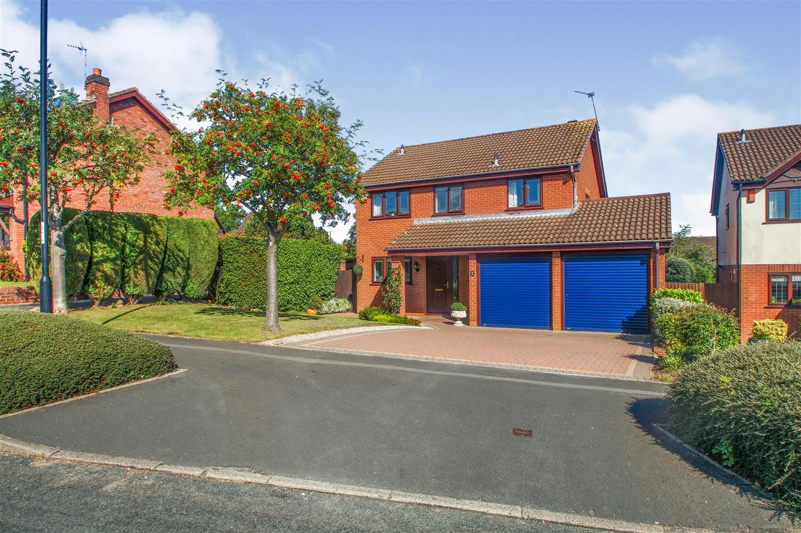 4 bedroom property for sale in Woodridge Avenue, Allesley Green, Coventry £415,000