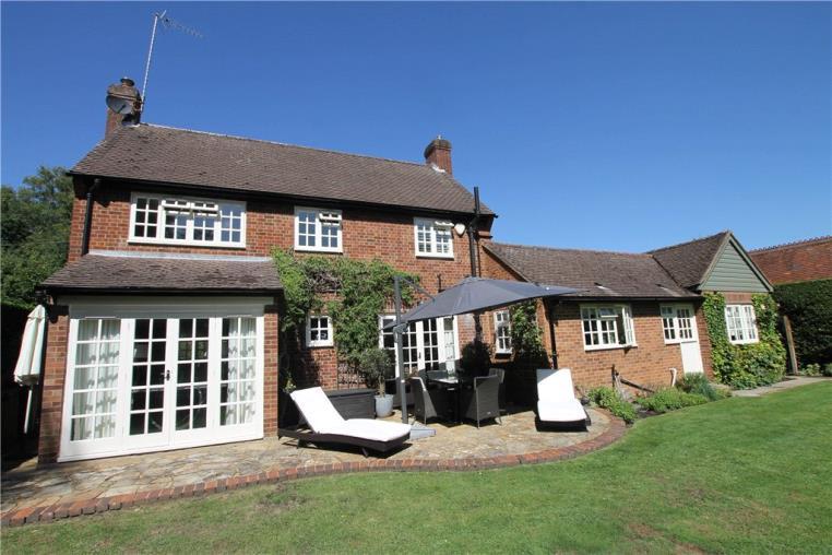 3 bedroom property for sale in Windlesham Road, Chobham, Woking, Surrey