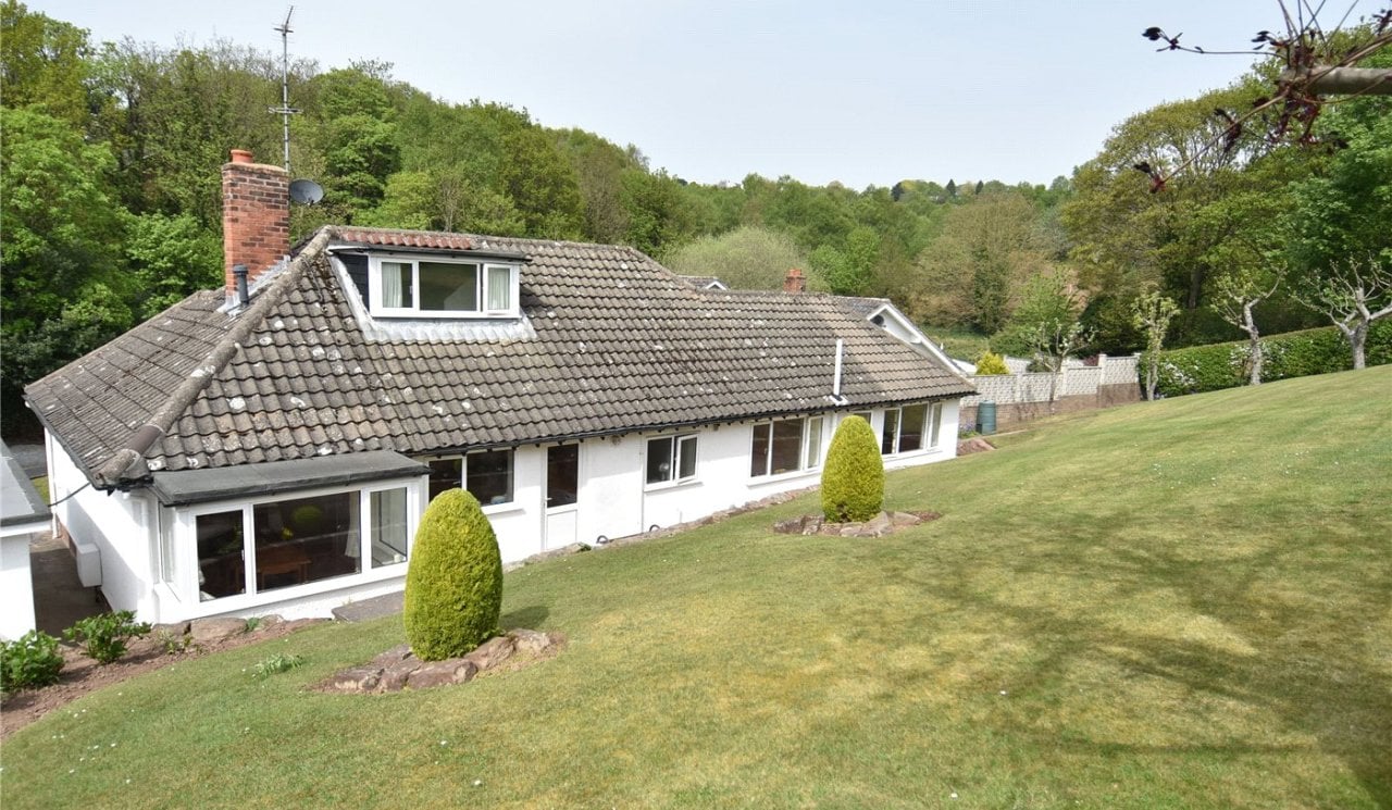 4 bedroom property for sale in Bushway, Heswall, Wirral, CH60 £449,950