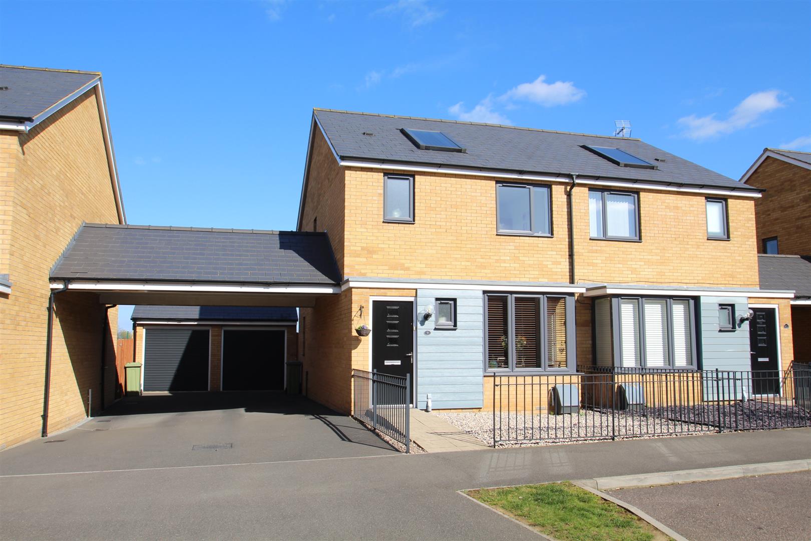 3 bedroom property for sale in Butter Row, Wolverton, Milton Keynes £