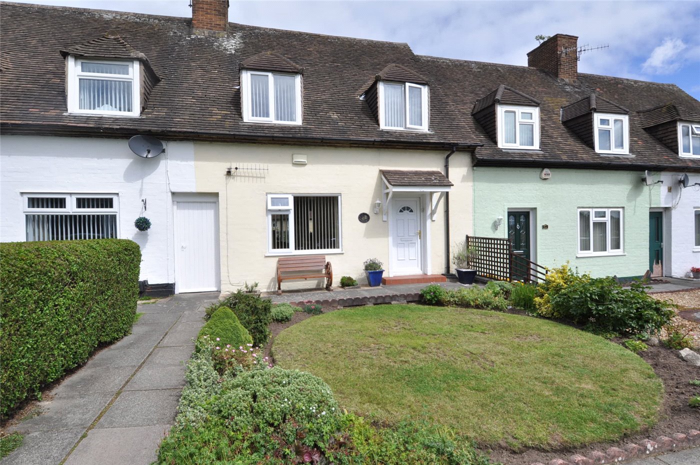 2 bedroom property for sale in Commonfield Road, Woodchurch, Wirral