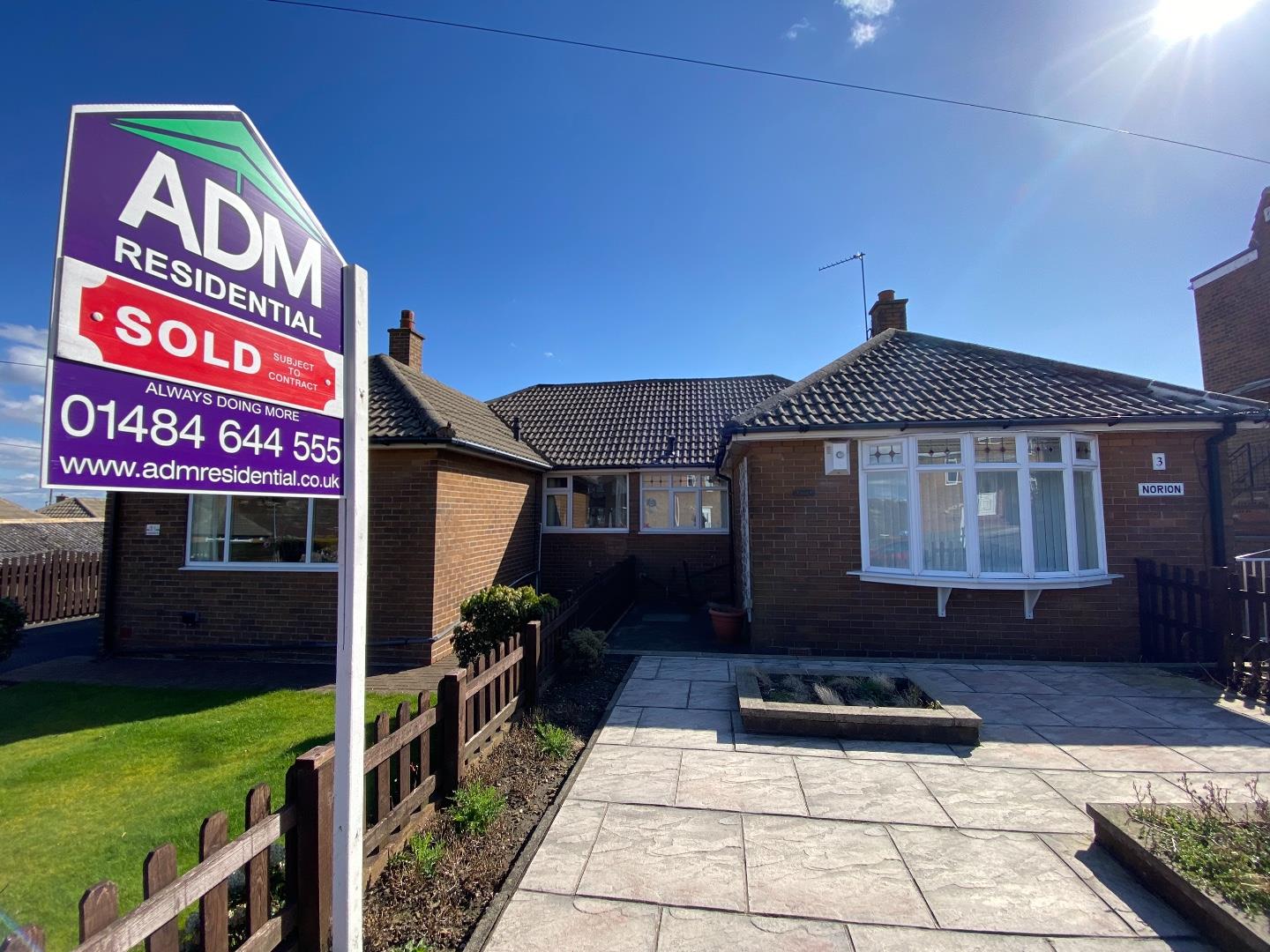 2 bedroom property for sale in Stratford Close, Golcar, Huddersfield