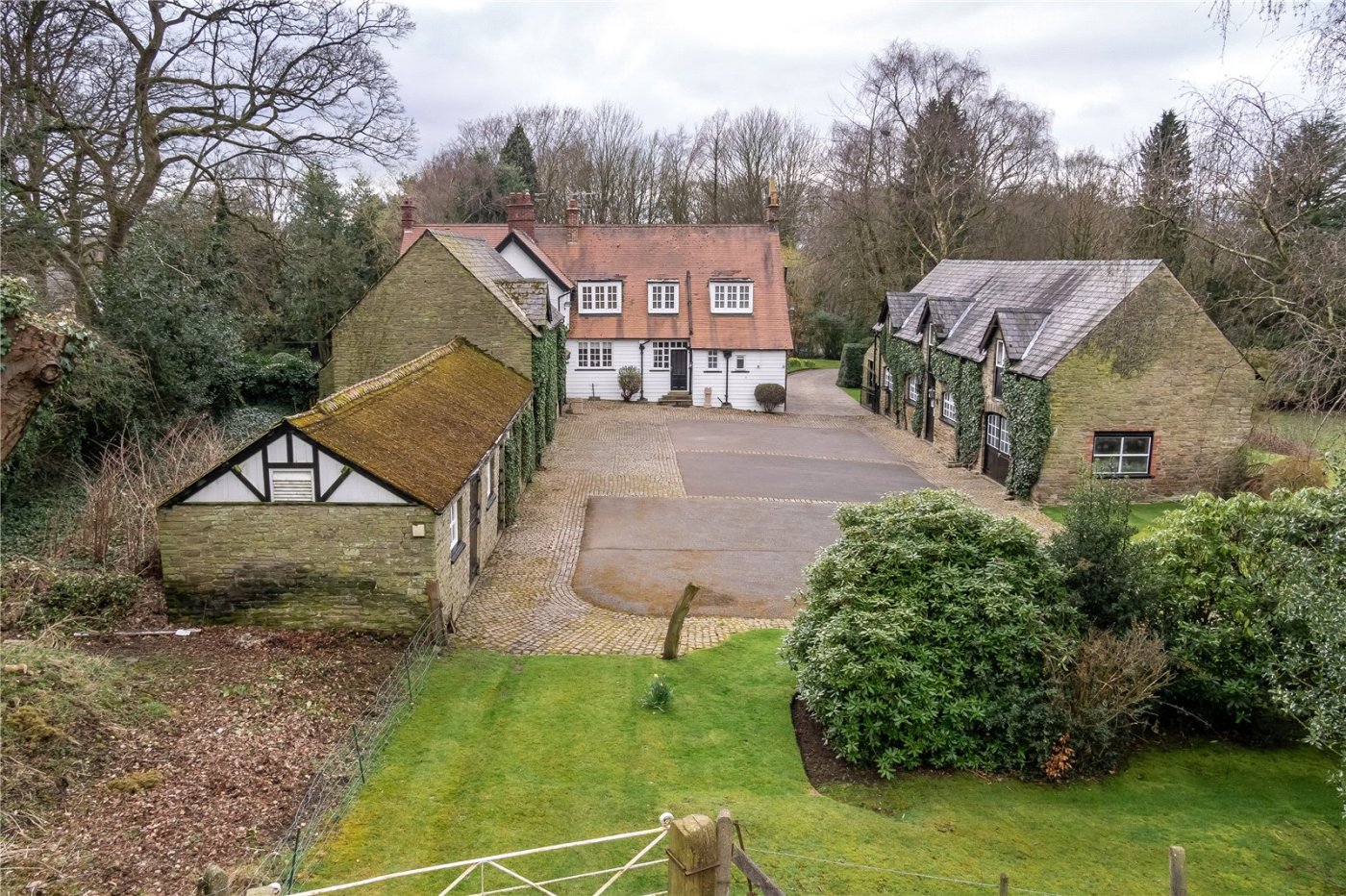 JacksonStops 5 bedroom property for sale in Tytherington