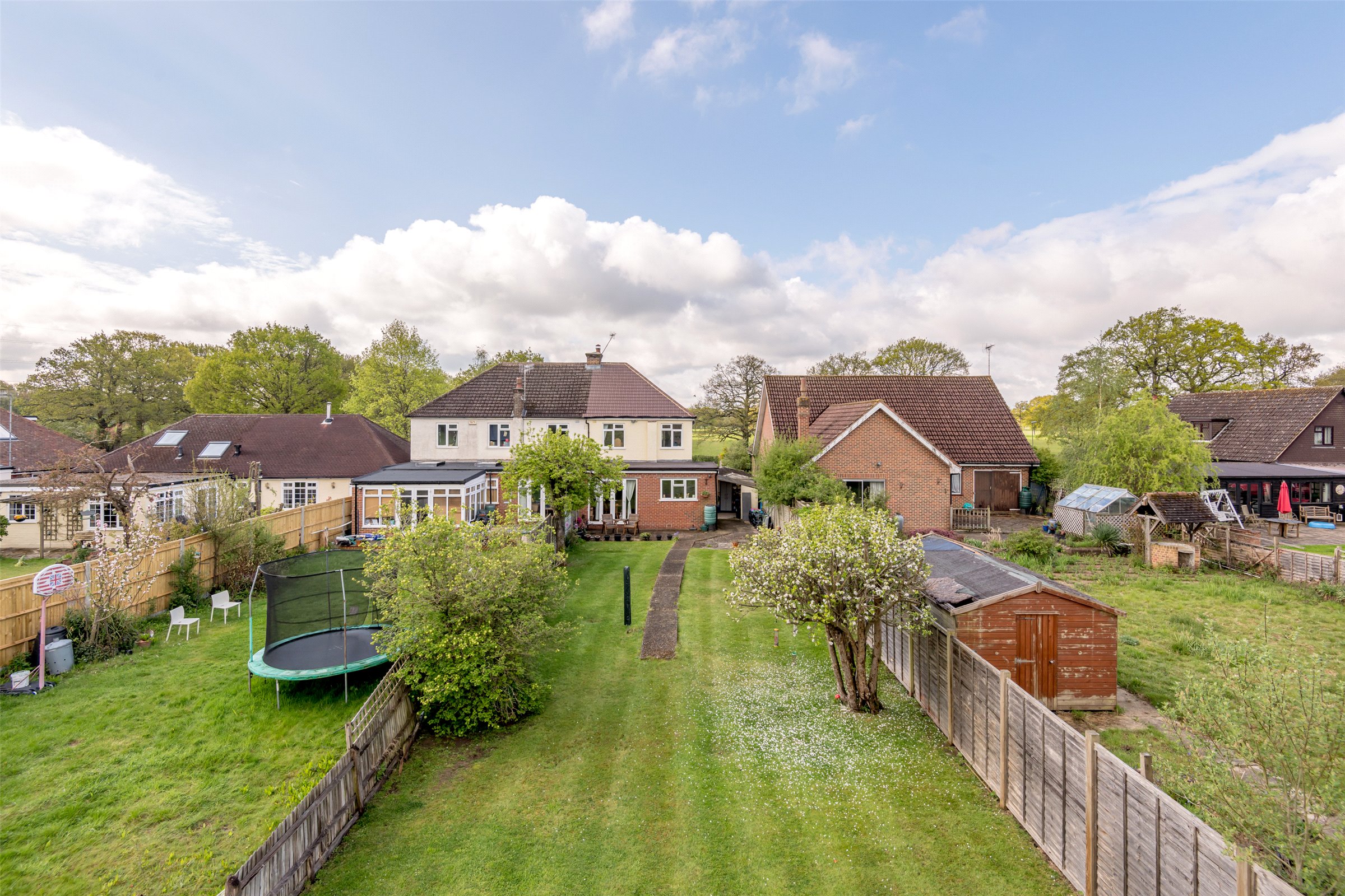 3 bedroom property for sale in Smallfield Road, Horley, RH6 Offers in