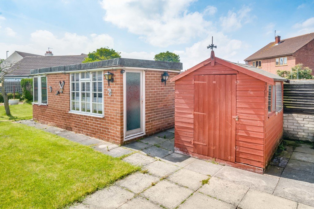 3 bedroom property for sale in Melbourne Grove, Harworth, Doncaster