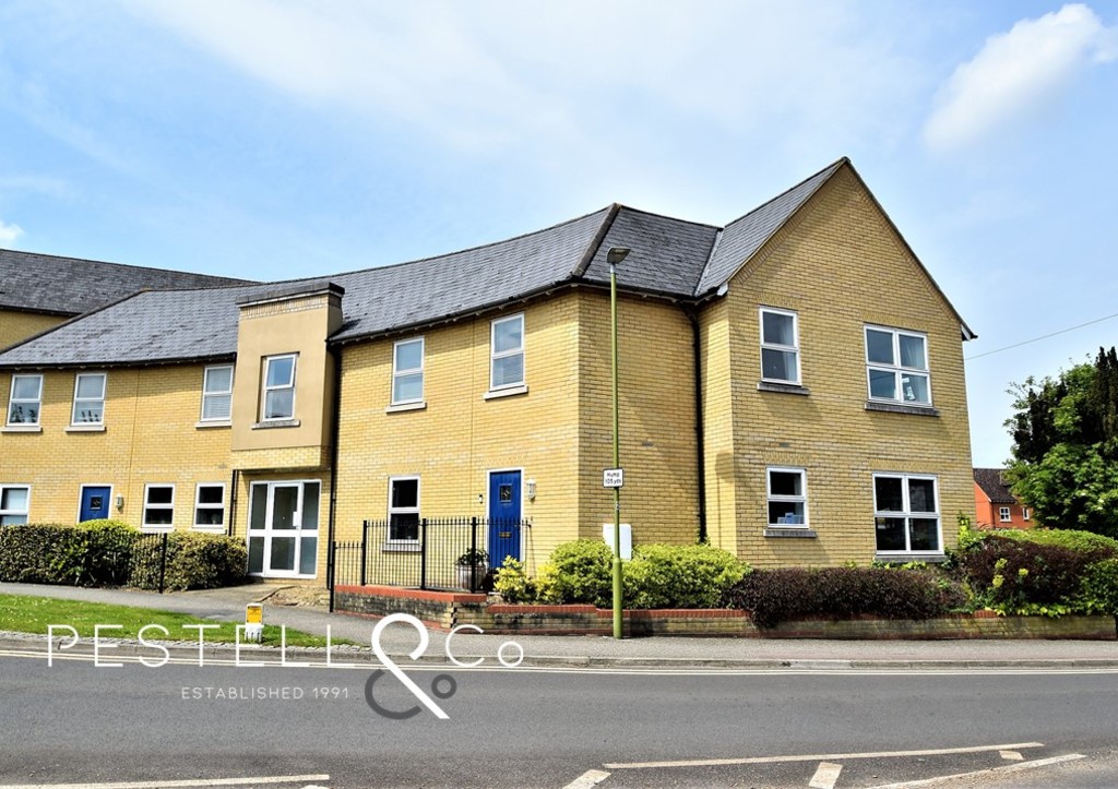 2 bedroom property for sale in Nightingales, Stortford Guide