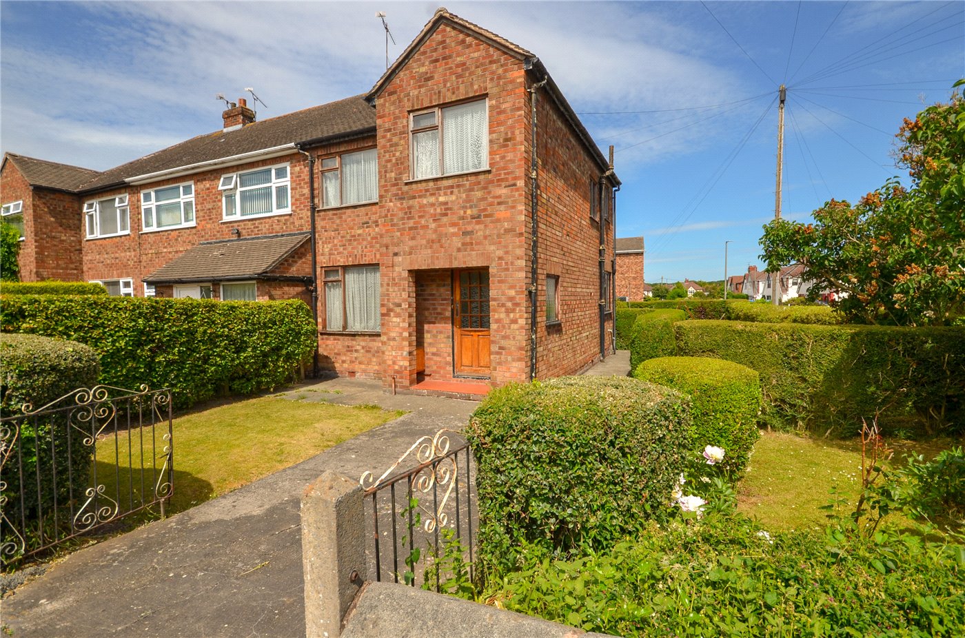 3 bedroom property for sale in Maple Grove, Whitby, Ellesmere Port