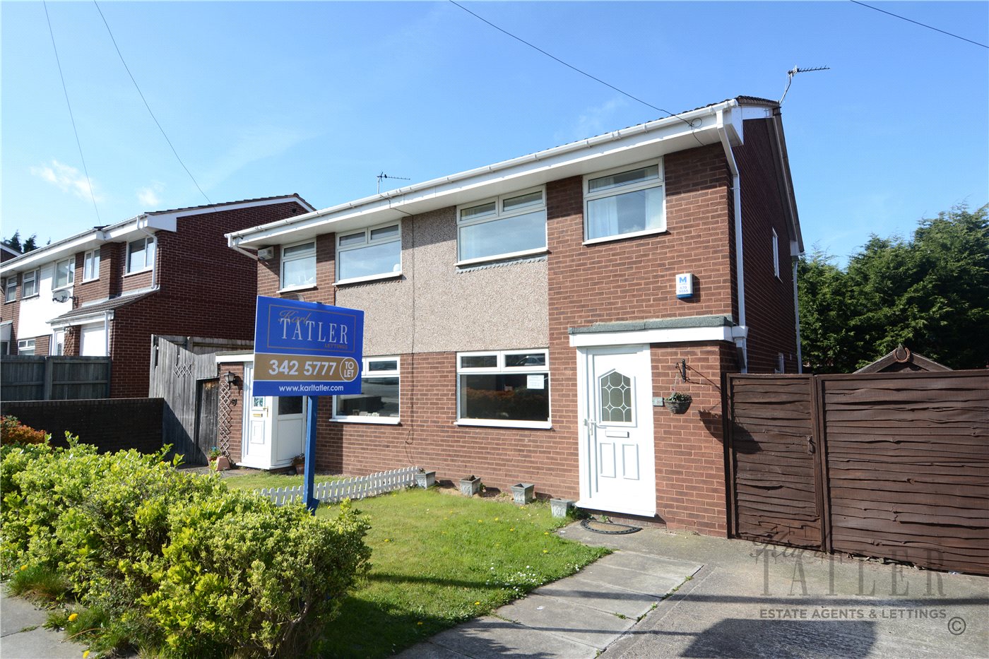 3 bedroom property to let in Lloyd Drive, Greasby, Wirral, CH49 £700 pcm