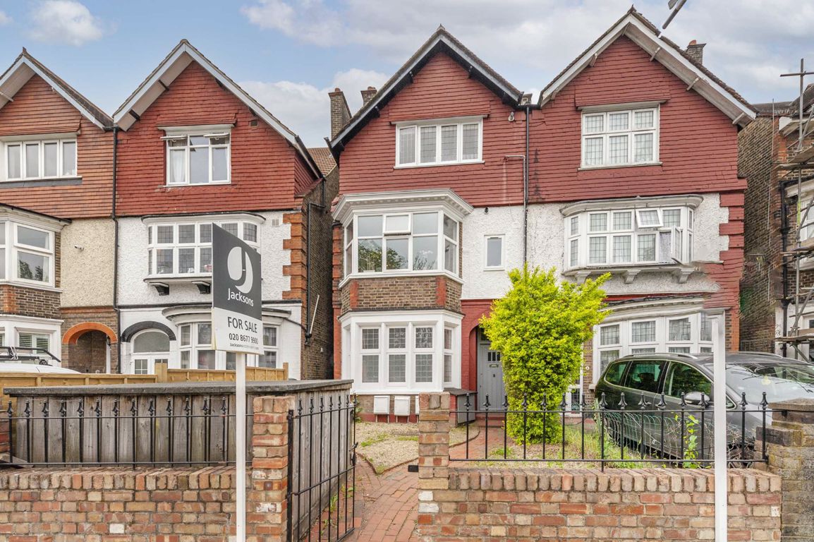 Jacksons 3 bedroom property for sale in Drewstead Road, Streatham £