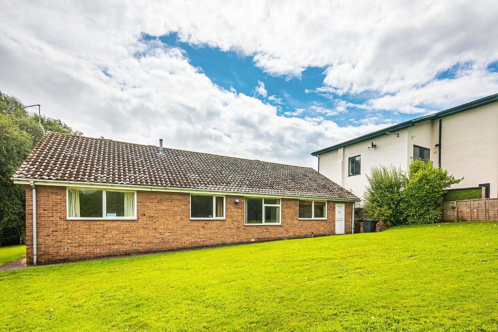 3 bedroom property for sale in 160 Dore Road, Dore, S17 3HA Offers in