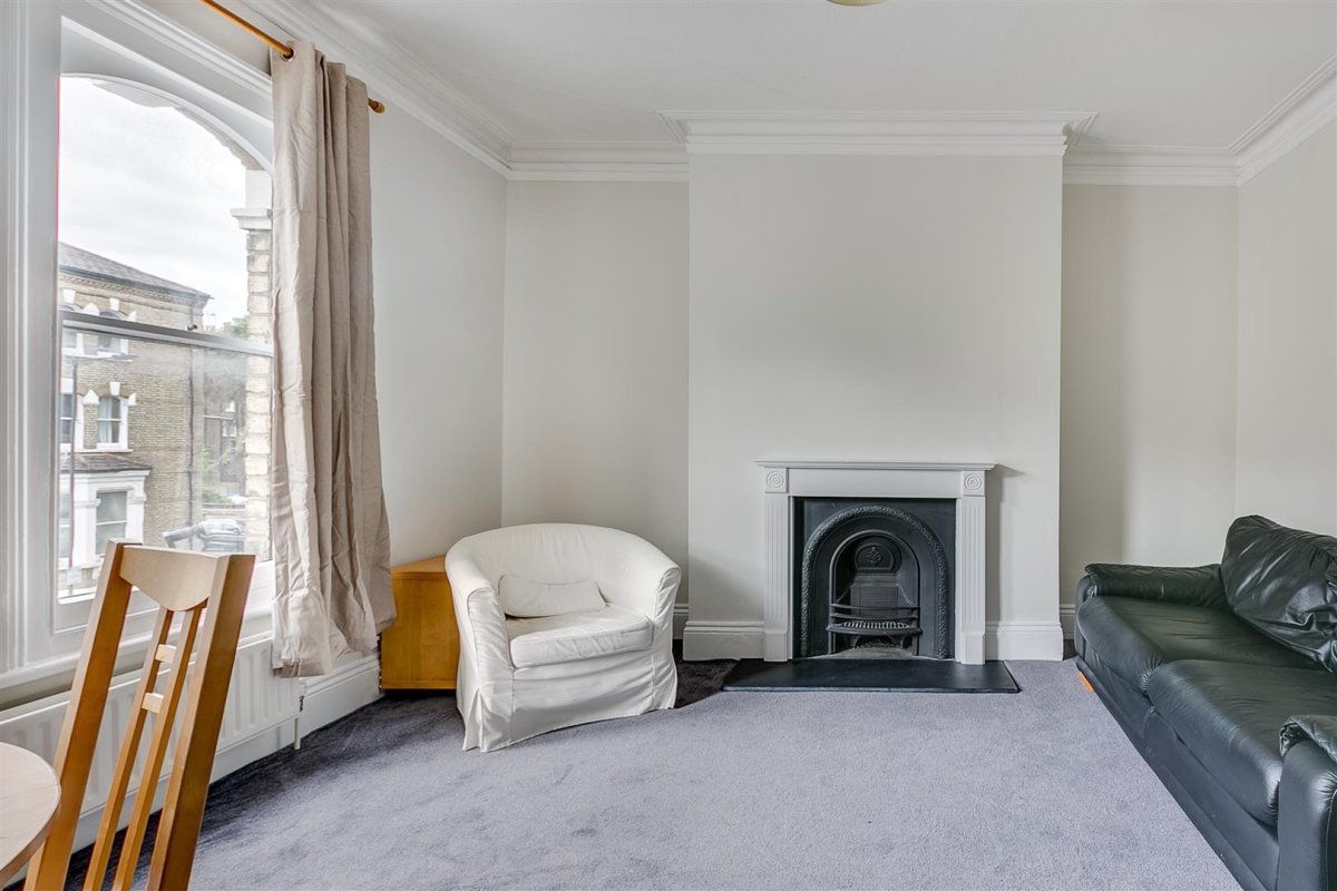 1 bedroom property for sale in Edith Road, London, W14 £525,000