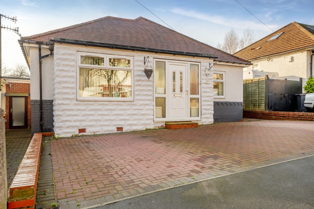 3 bedroom property for sale in 57 Bushey Wood Road, Dore, S17 3QA