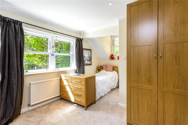 5 Bedroom Property For Sale In The Glade Kingswood Tadworth Surrey Kt20 Offers In Excess Of 1 500 000