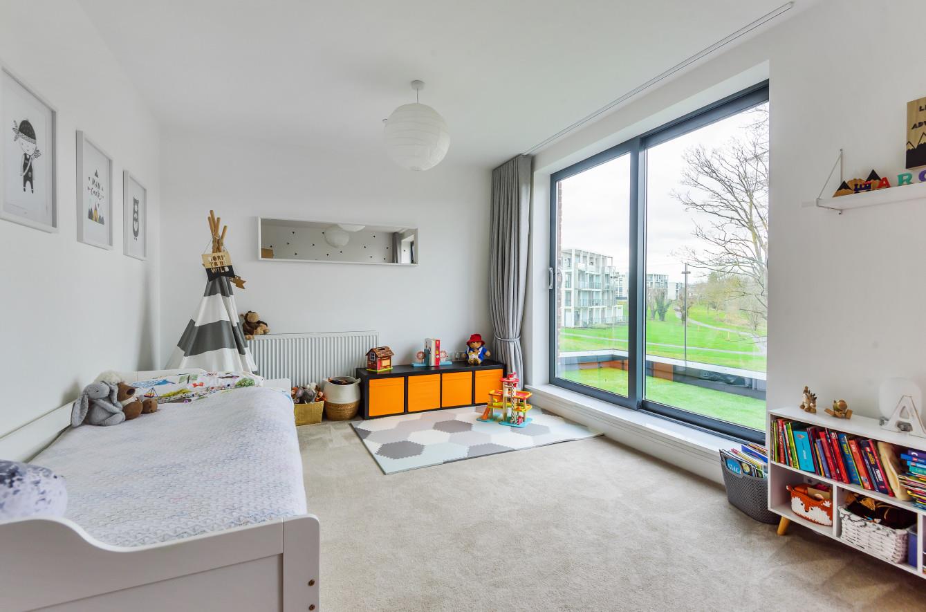 5 bedroom property for sale in Tangmere Crescent, Uxbridge £925,000