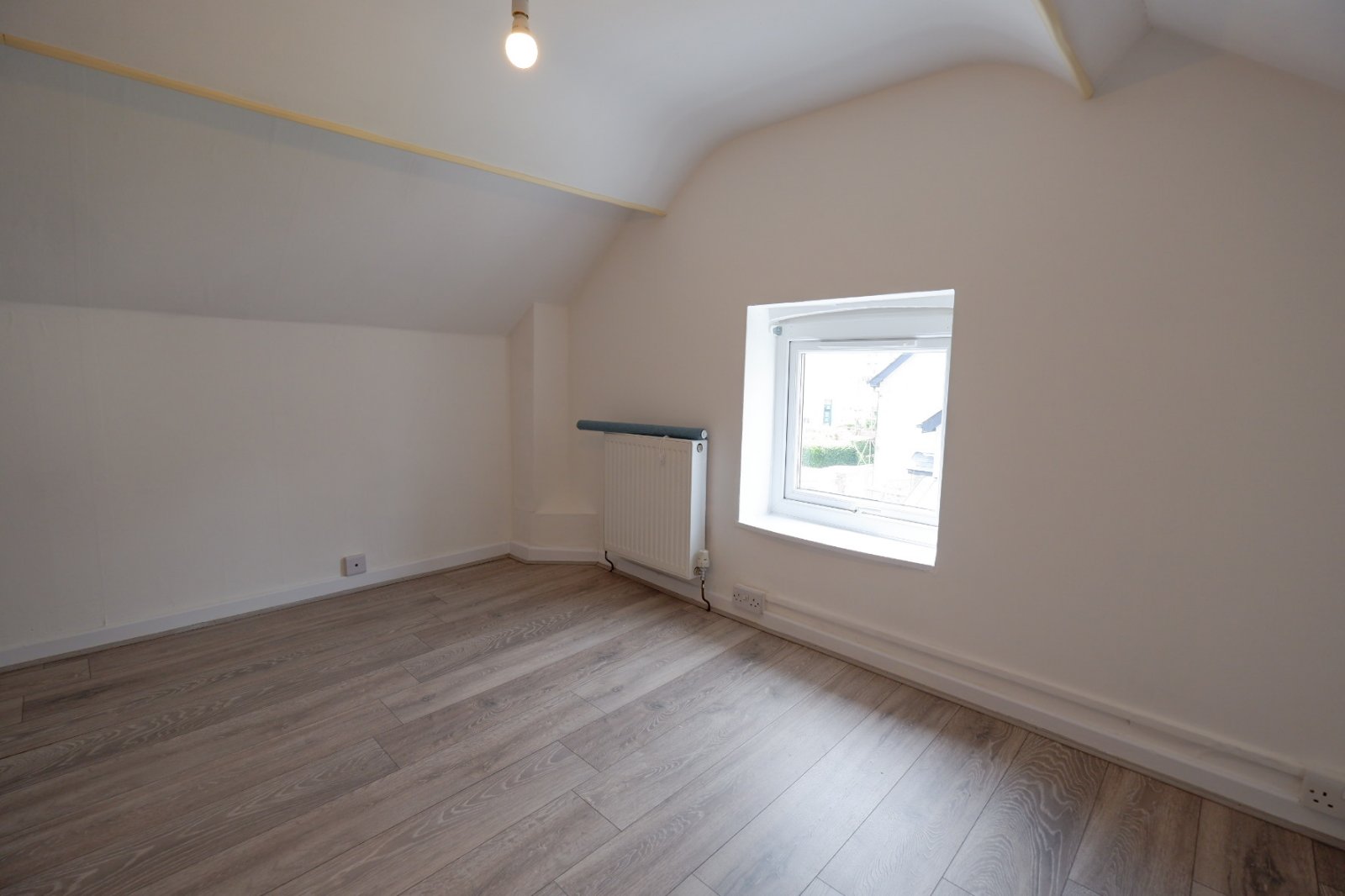 2 bedroom property for sale in St Davids Road, Caernarfon, Gwynedd