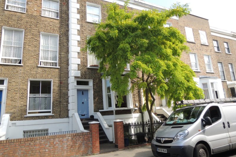 1 bedroom property to let in Milton Grove, London N16 £1,675 pcm