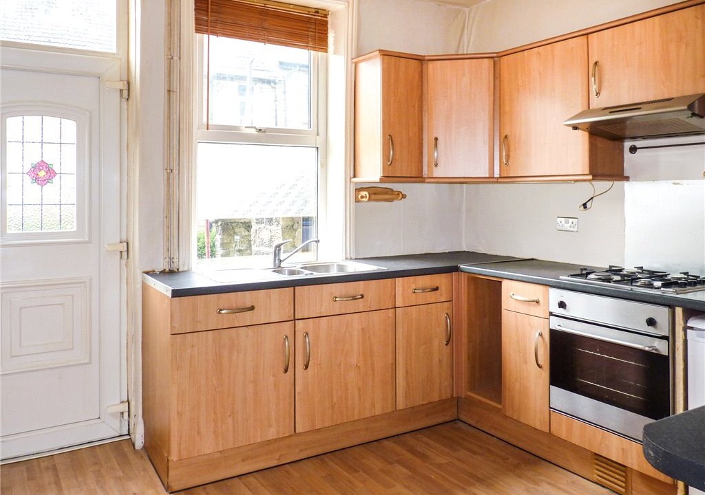 3 bedroom property for sale in Bar Lane, Riddlesden, Keighley, BD20