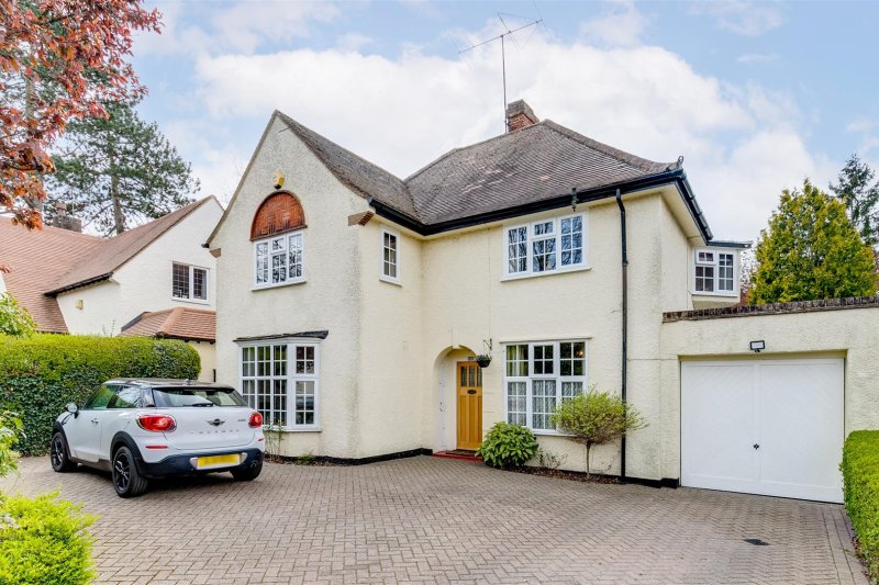 5 bedroom property for sale in Spring Road, Letchworth Garden City Guide price £1,250,000