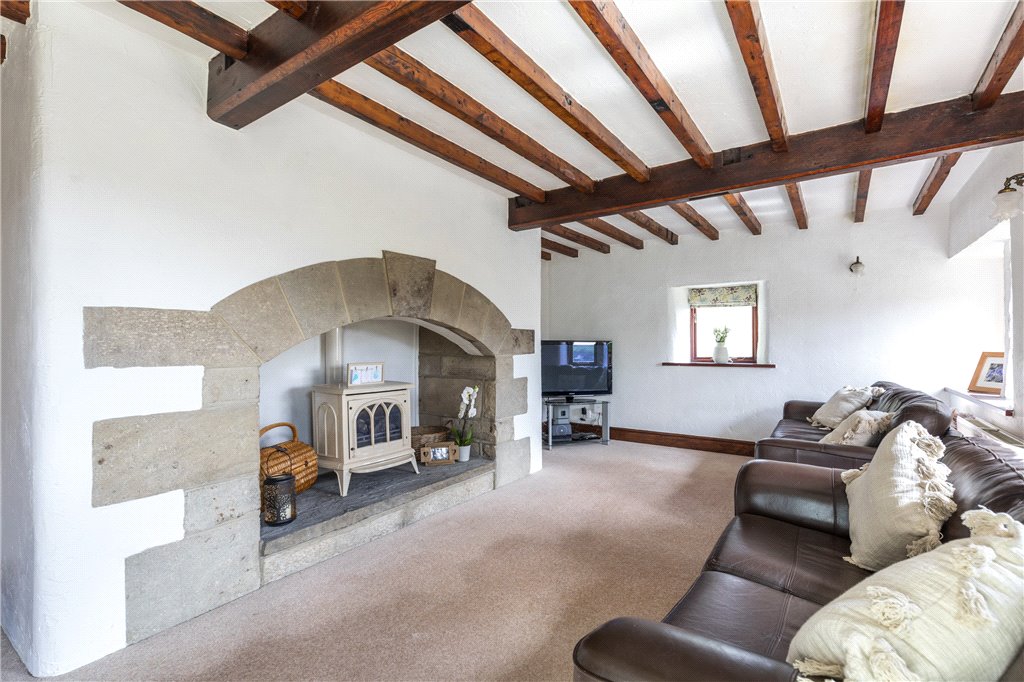 4 bedroom property for sale in Oldfield Lane, Oldfield, Keighley, BD22