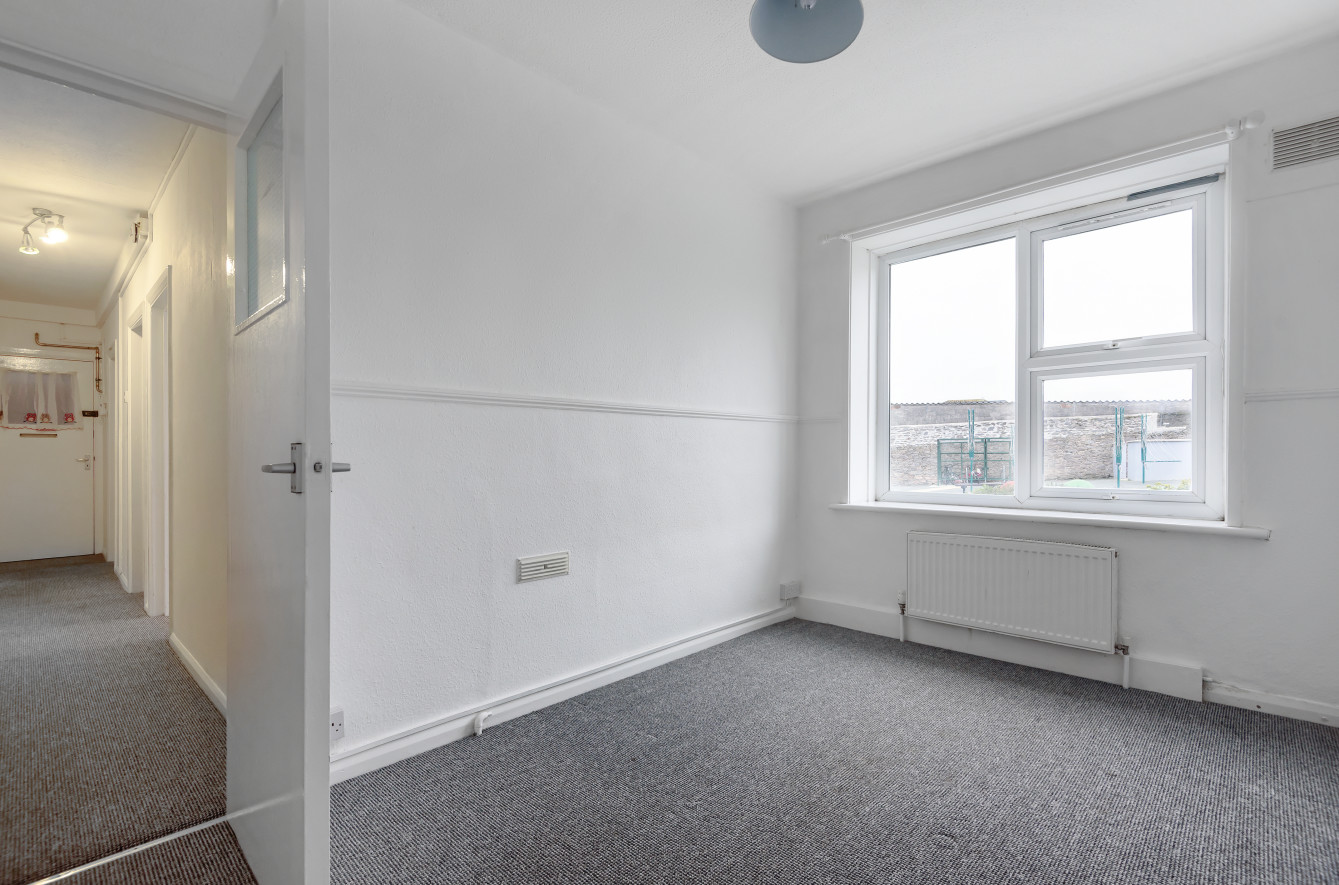 3 bedroom property for sale in Teats Hill Flats, Plymouth, Devon, PL4