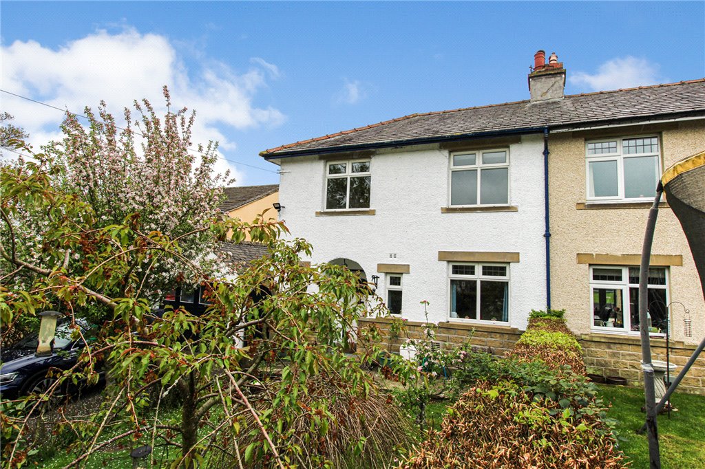 3 bedroom property for sale in Marton Road, Gargrave, Skipton, BD23