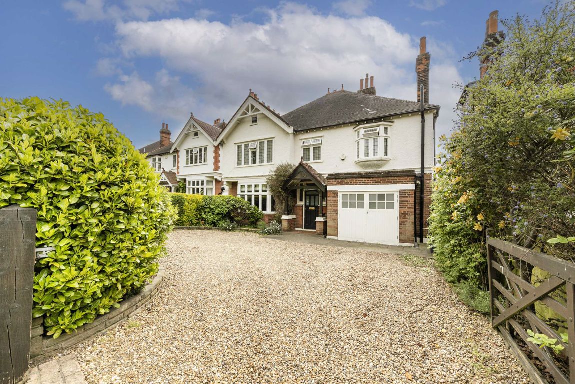 Jacksons 5 bedroom property for sale in Streatham Common South
