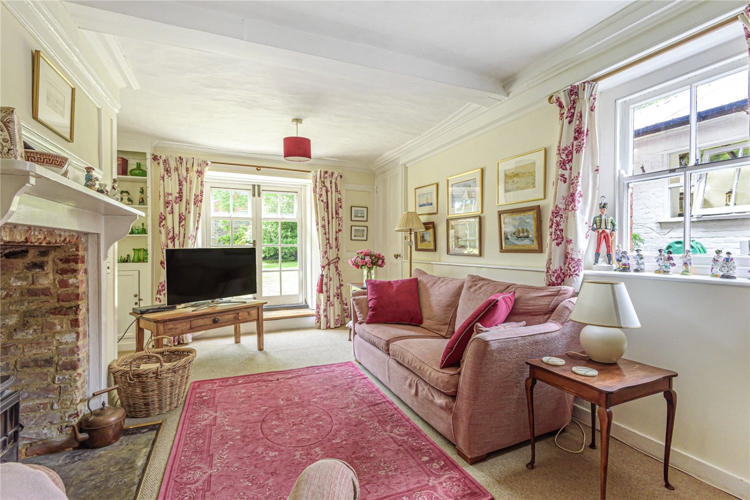 JacksonStops 7 bedroom property for sale in Upnor, Rochester, Kent