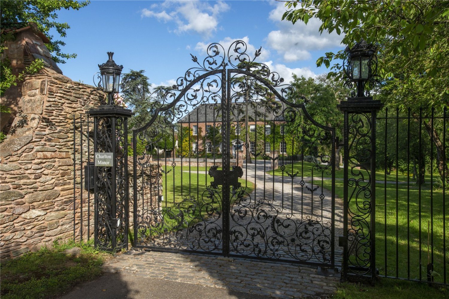 JacksonStops 7 bedroom property for sale in Charlton, Creech St