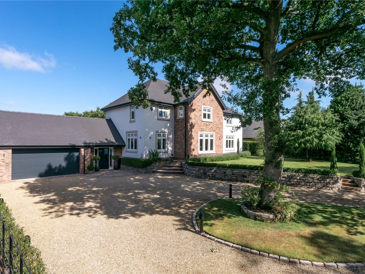 JacksonStops Properties for sale in Astbury Marsh, Cheshire