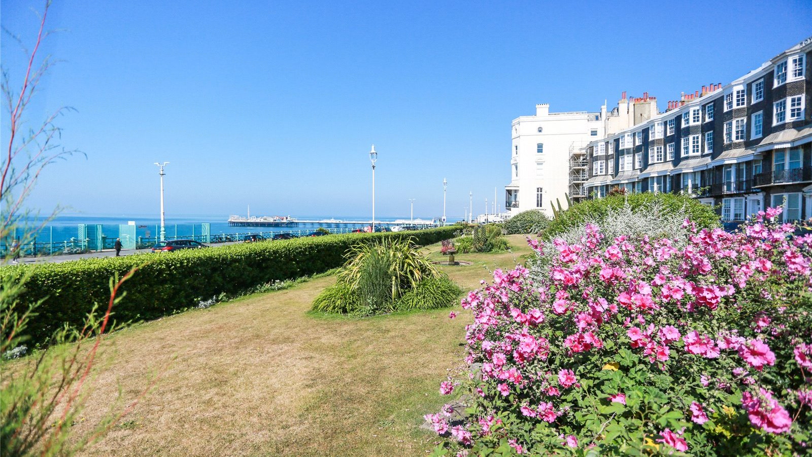 1 bedroom property for sale in Royal Crescent, Brighton, BN2 Guide