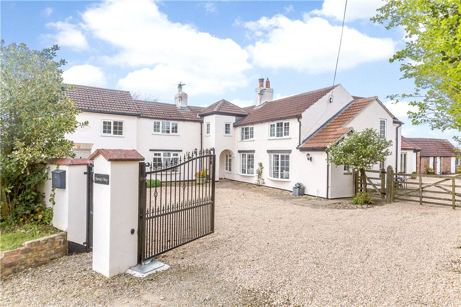 JacksonStops 5 bedroom property for sale in Herons Way, Little