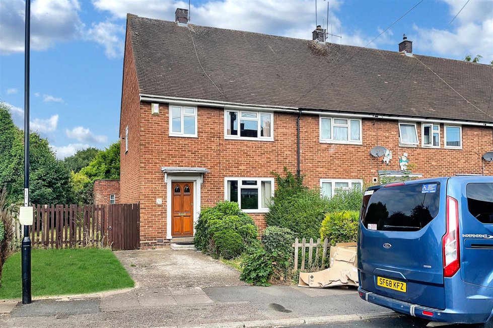 3 bedroom property for sale in John Rous Avenue, Canley, Coventry