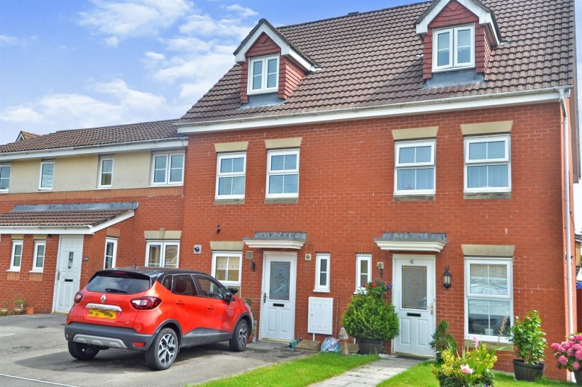 Clos Springfield, Talbot Green, Pontyclun 3 bedroom semidetached