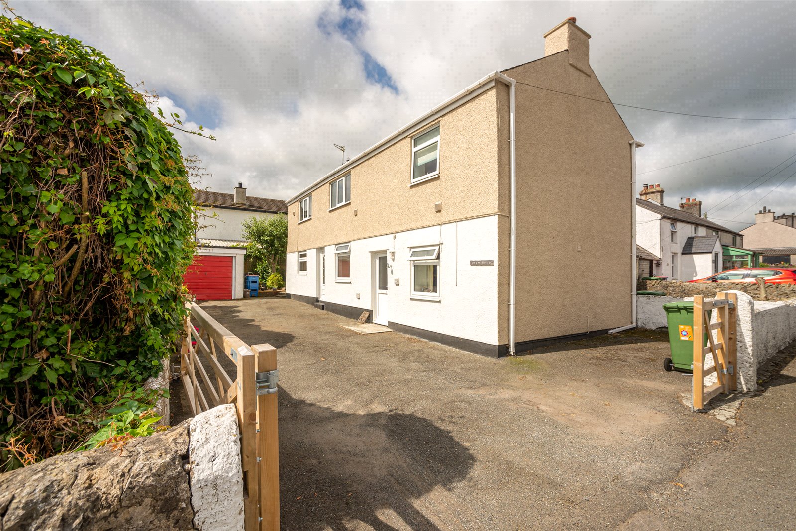 3 bedroom property for sale in Bodffordd, Llangefni, Isle of Anglesey
