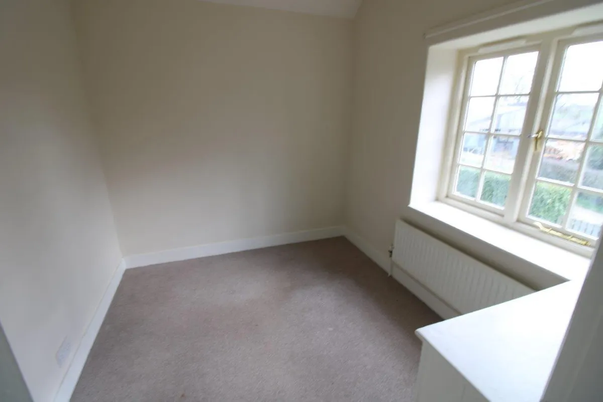 PARK FARM COTTAGE. LITTLE PONTON, GRANTHAM