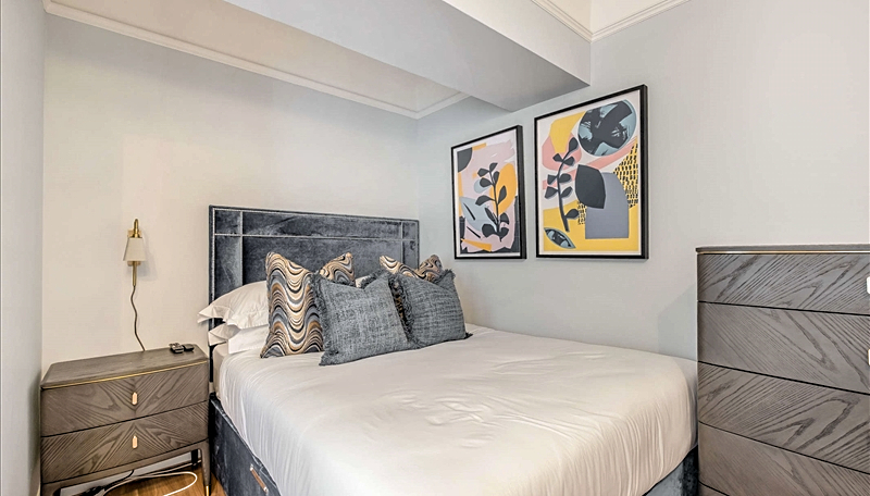 Luxury Studio Apartment To Let  Garden Views  Porter Service  SW3 Image 6