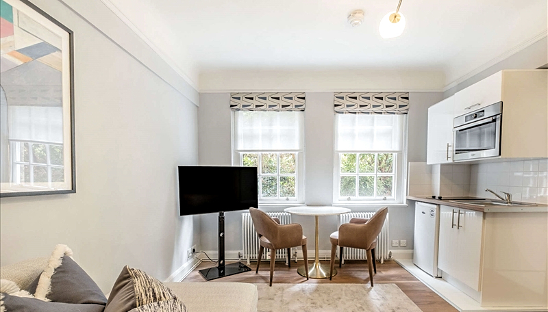 Luxury Studio Apartment To Let  Garden Views  Porter Service  SW3 Image 2