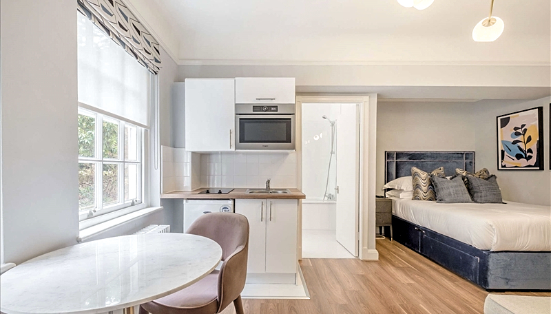 Luxury Studio Apartment To Let  Garden Views  Porter Service  SW3 Image 5