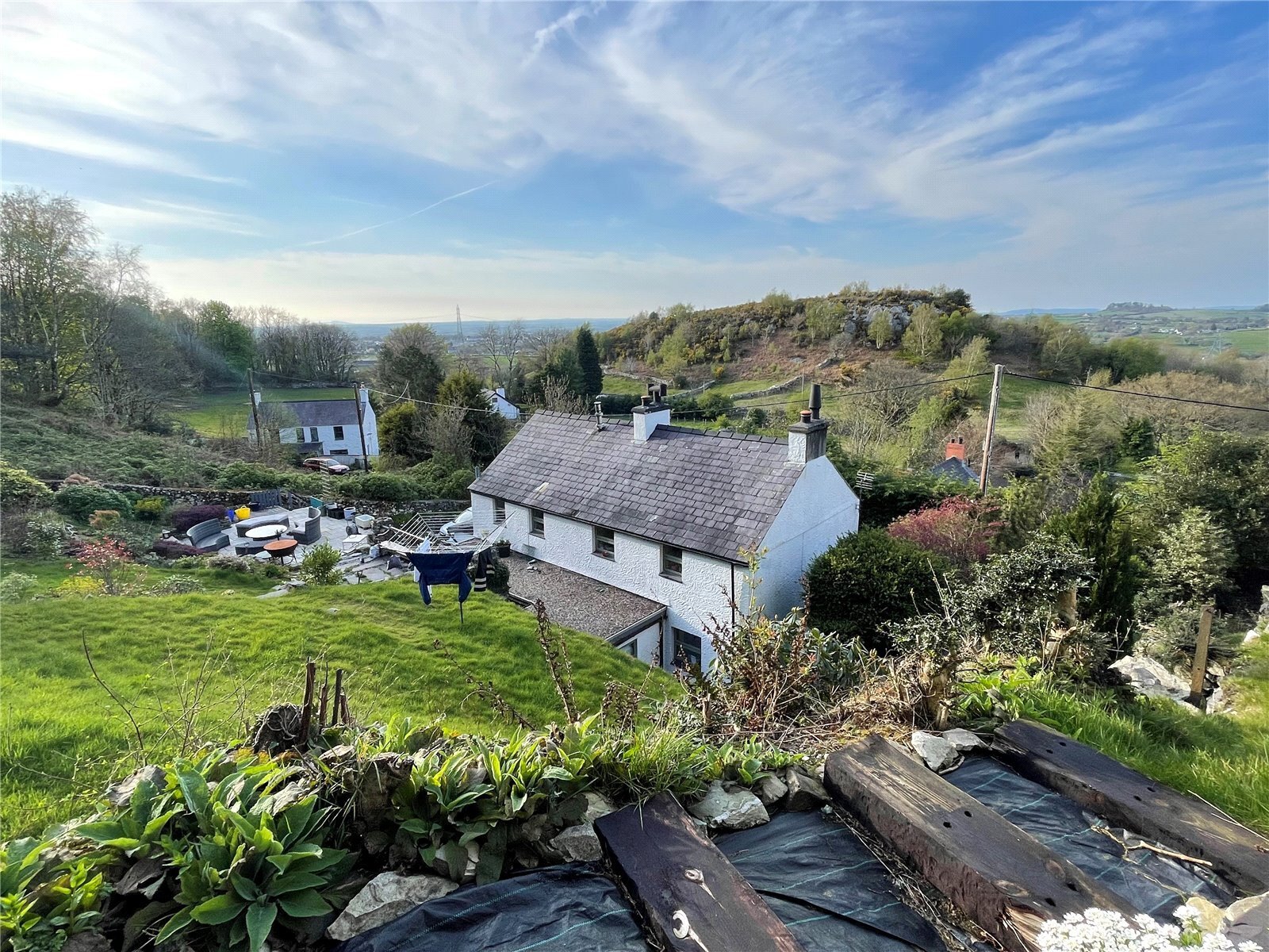 4 bedroom property for sale in CwmyGlo, Caernarfon, Gwynedd, LL55 £