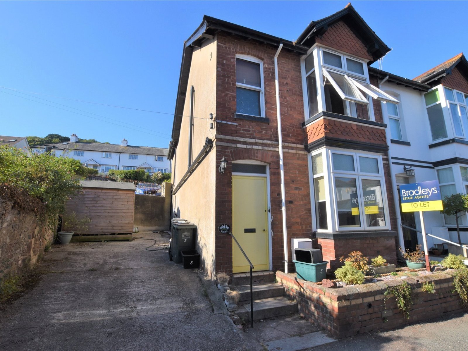 3 bedroom property to let in Waverley Terrace, Dagmar Street, Shaldon