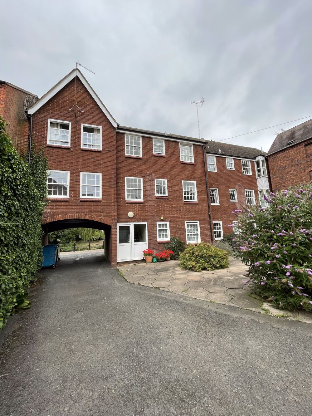 1 bedroom property to let in Eastham Court, Bewdley, Worcestershire