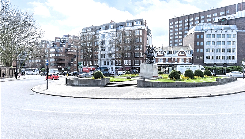 Newly Refurbished  Five Bedroom Apartment  To Let  Strathmore Court  St Johns Wood  NW8 Image 10