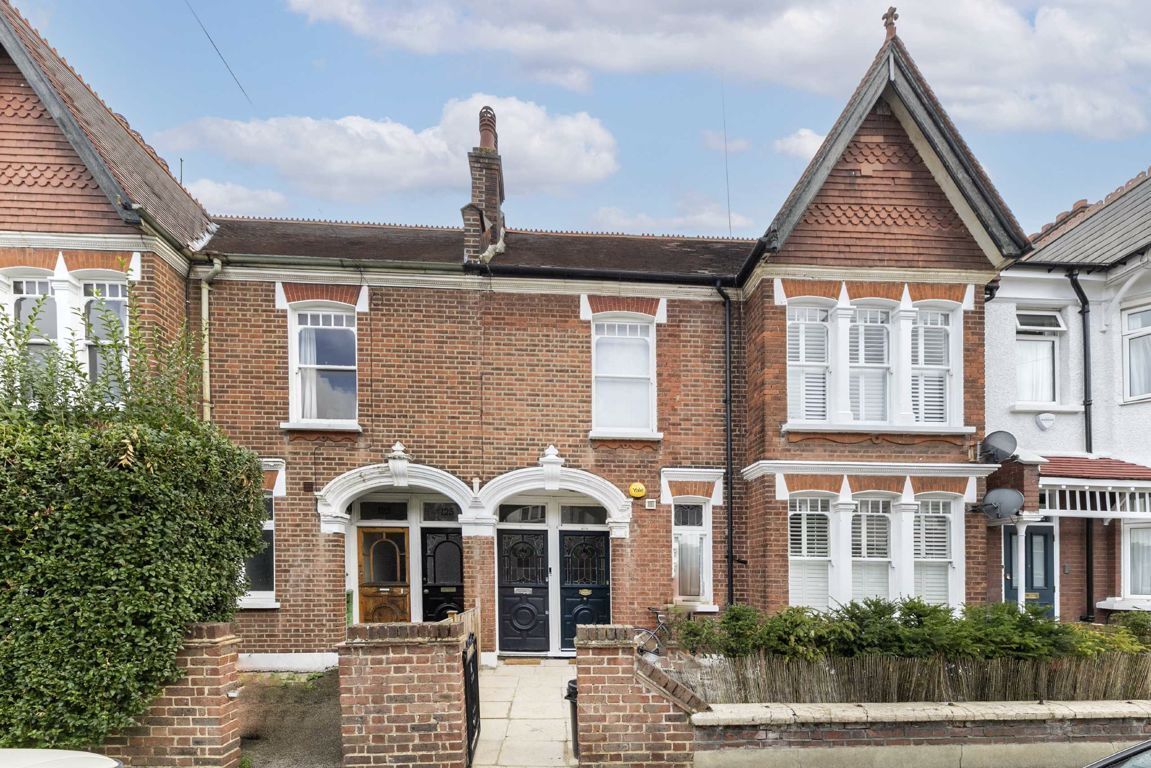 Jacksons 2 bedroom property for sale in Mantilla Road, Tooting £725,000